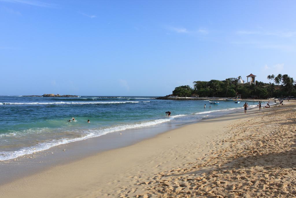Unawatuna Beach Bungalow - Exterior photo